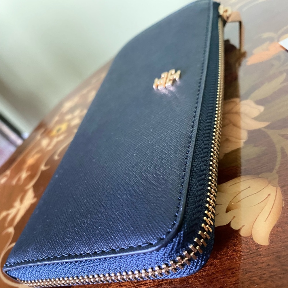 Tory Burch navy blue color L shape continental wallet